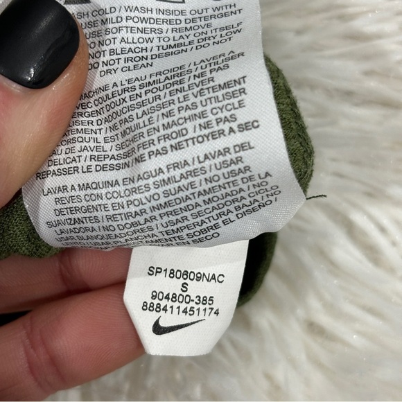 The NIKE Tee Dri Fit Legend Crossdye Short Sleeve Heathered Shirt Crew Neck S - Picture 8 of 11